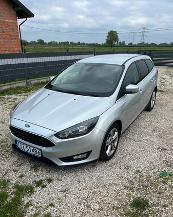 Ford Focus cena 33000 przebieg: 233788, rok produkcji 2015 z Połaniec małe 46